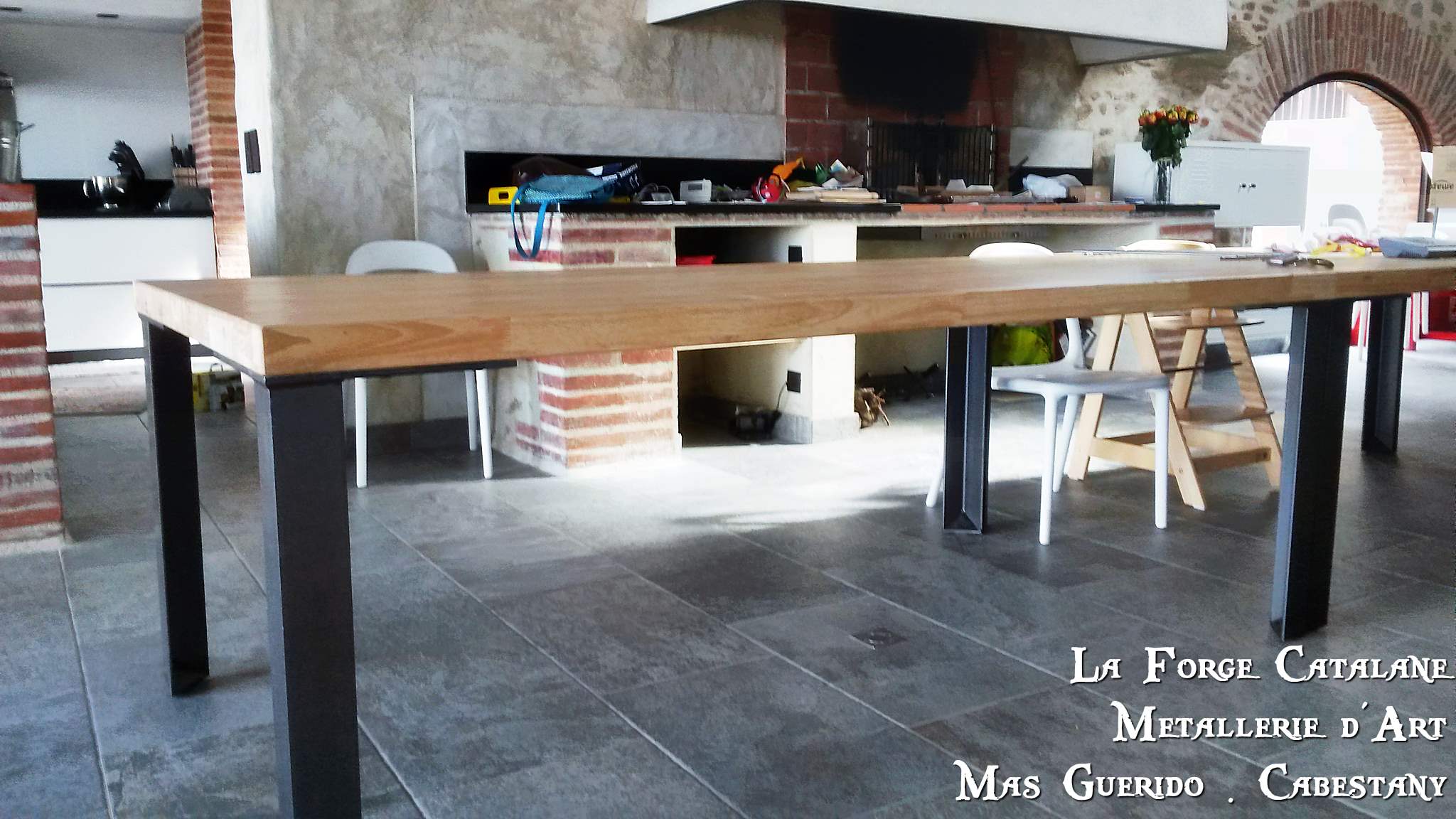 pietement pied table à manger fer Forge Catalane Cabestany.jpg